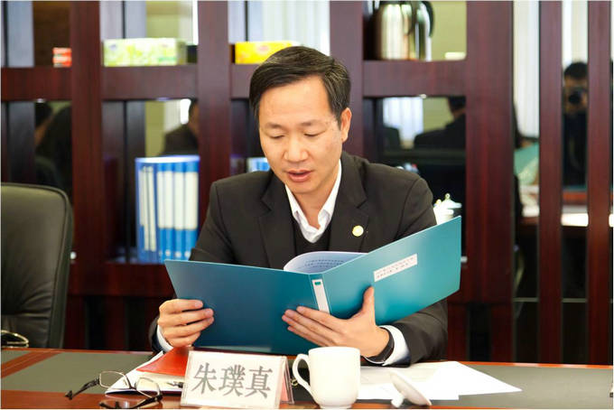 改选董事长_董事长办公室图片